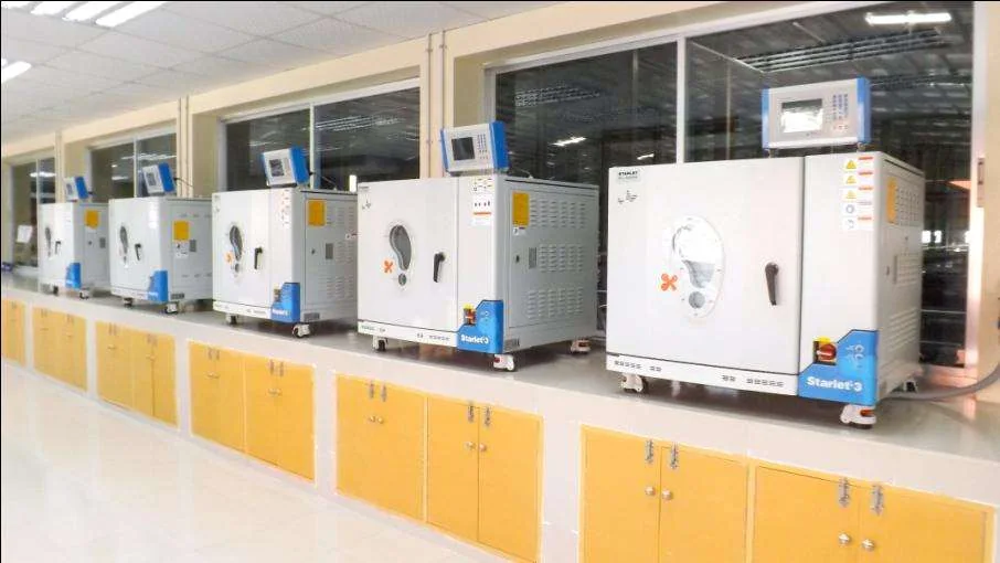 Laboratory dyeing and drying ovens